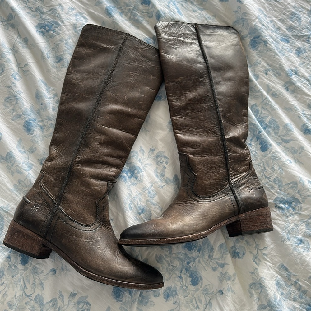 Frye Slate Ray Seam Tall Boots SZ 10